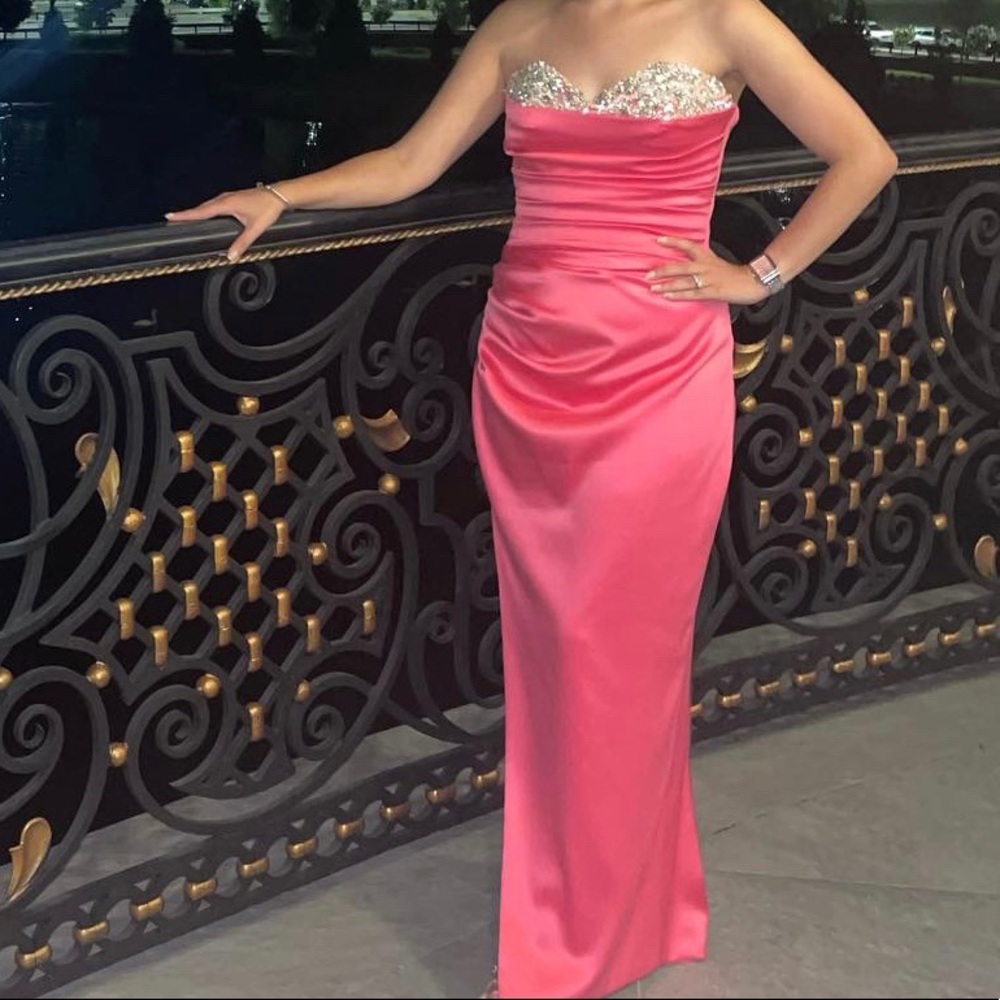 Mimoza Kadriaj dress